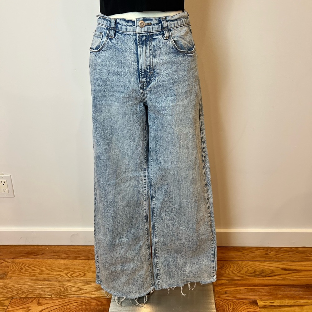 Kensie Straight-Leg Jeans in Light Blue Wash